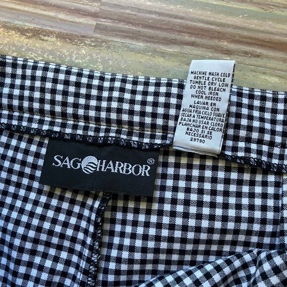 Sag Harbor Black & White Gingham Cropped Capri Pants with Pockets - Picture 6 of 7